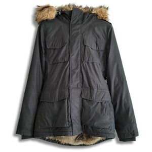 Aritzia Black Ski & Snow Jacket with Faux Fur Trim